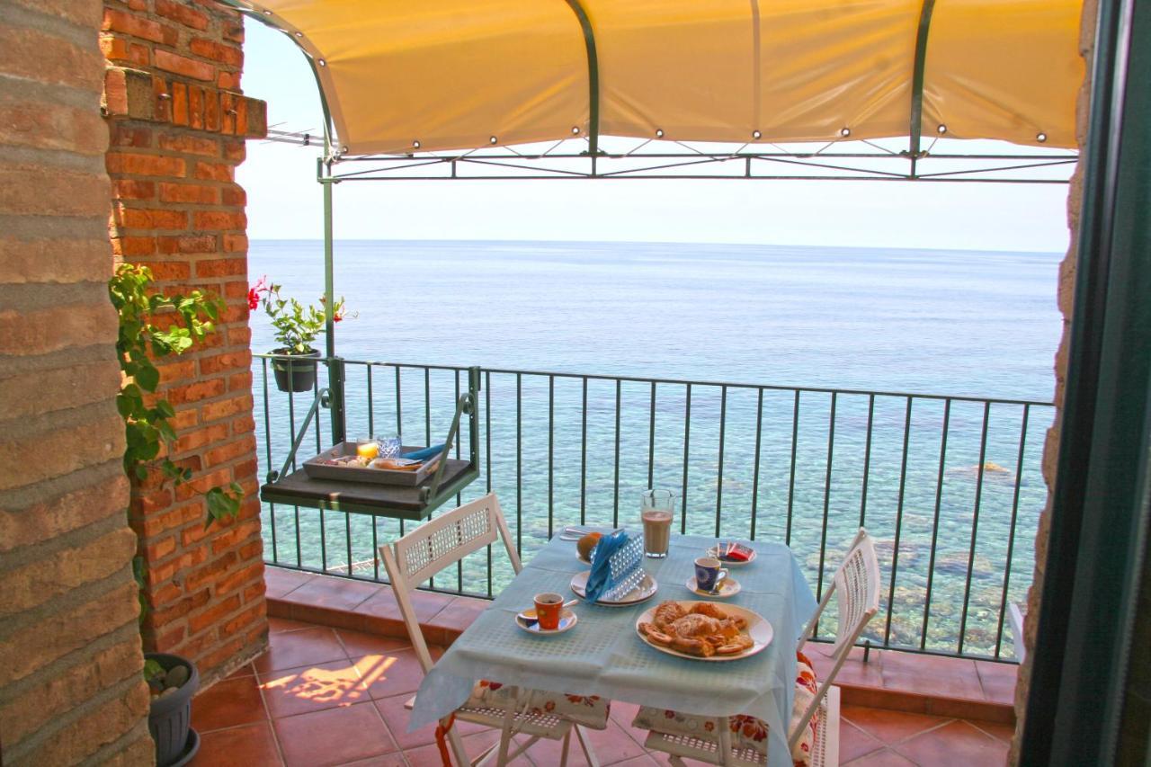 Bb Il Generale Bed and Breakfast Scilla Eksteriør billede