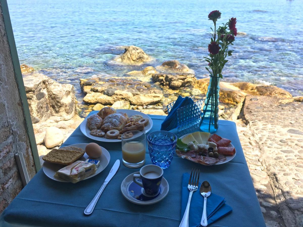 Bb Il Generale Bed and Breakfast Scilla Eksteriør billede