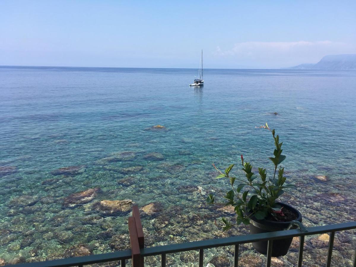 Bb Il Generale Bed and Breakfast Scilla Eksteriør billede